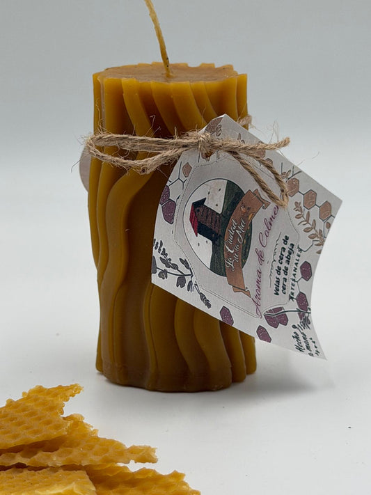Vela Artesanal "Gran Espiral" – 200g de Cera Virgen